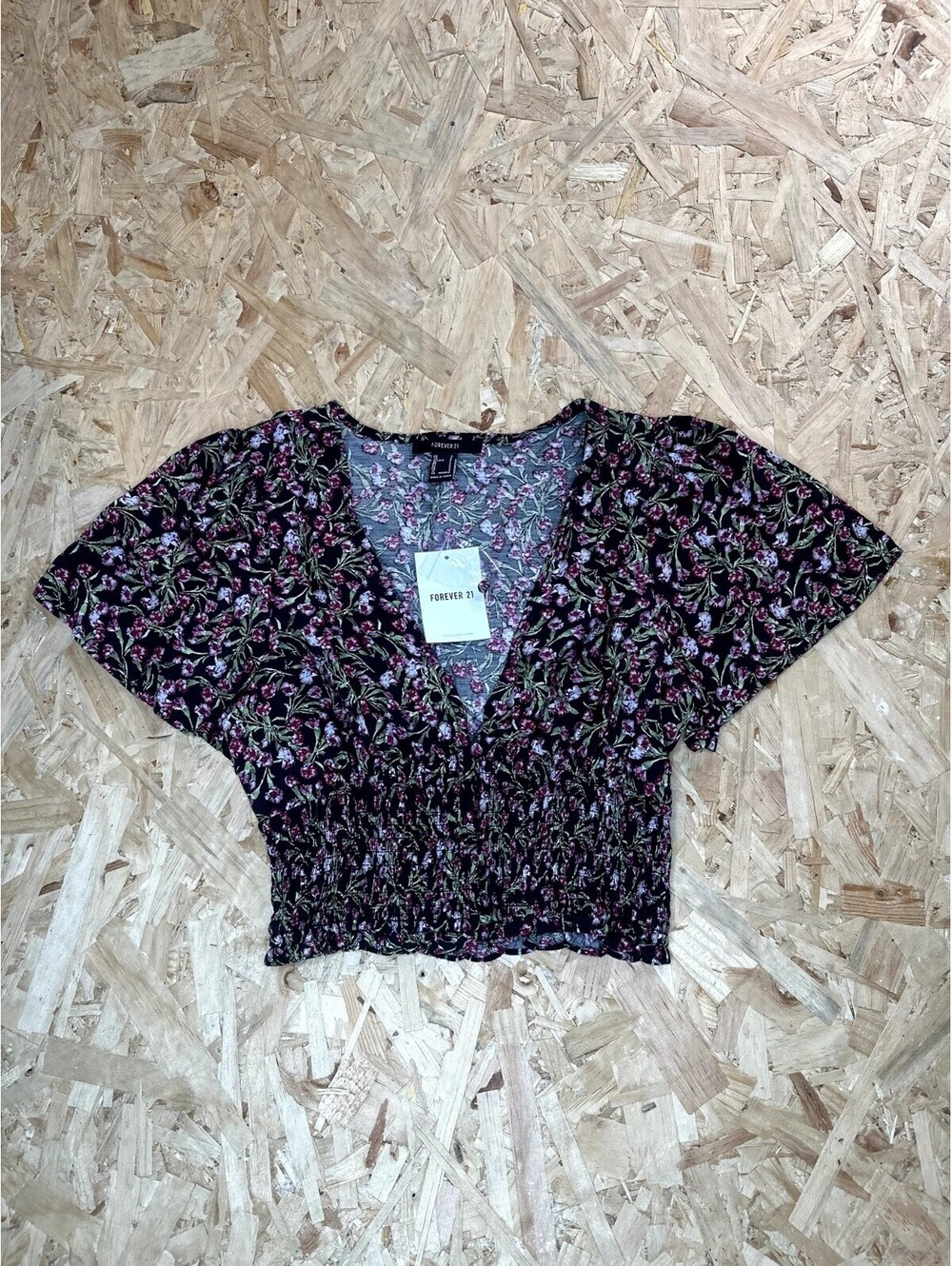 Forever 21 Floral Crop Top Womens Small Black Pink Smocked Waist V-Neck NWT
